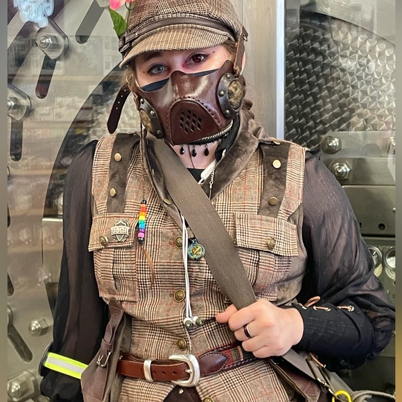 Meet your Posher, Mikey - Picture 9 of 13